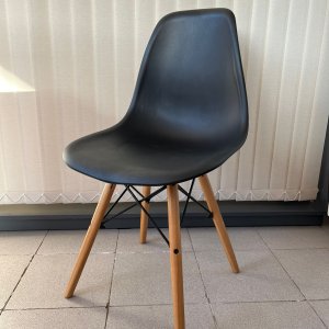 Silla Eames